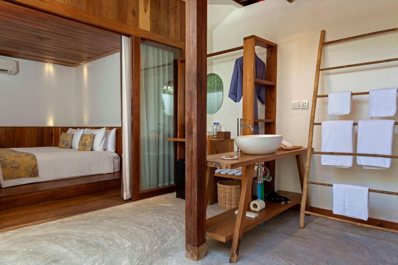 Hotel Island Center Point Koh Rong Sanloem Exterior foto
